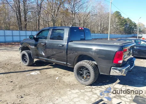 2018 Ram 1500 Big Horn 4X4 5'7 Box z USA, uszkodzony, nr VIN 1C6RR7LT4JS108243